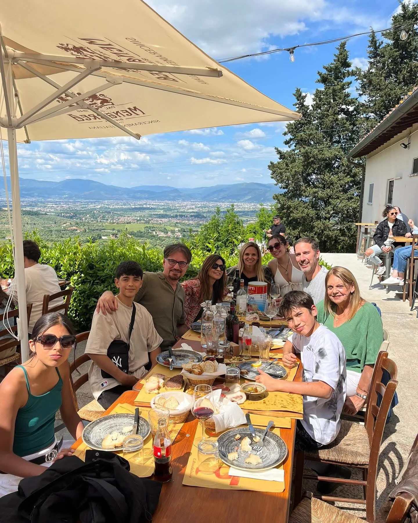 Almuerzo familiar en la Toscana